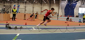 Skade og personlige rekorder under dag to av Steinkjer Indoor.
